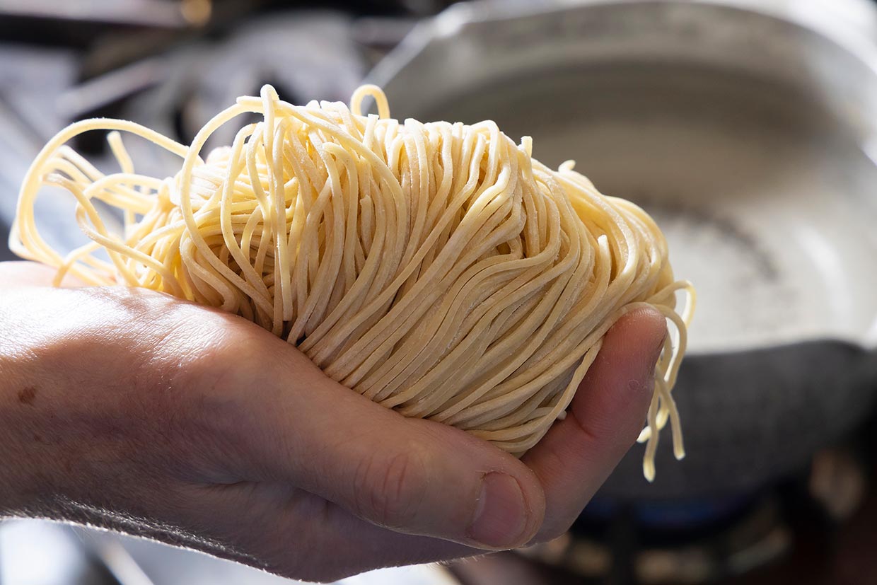 「麺屋棣鄂」の生麺
