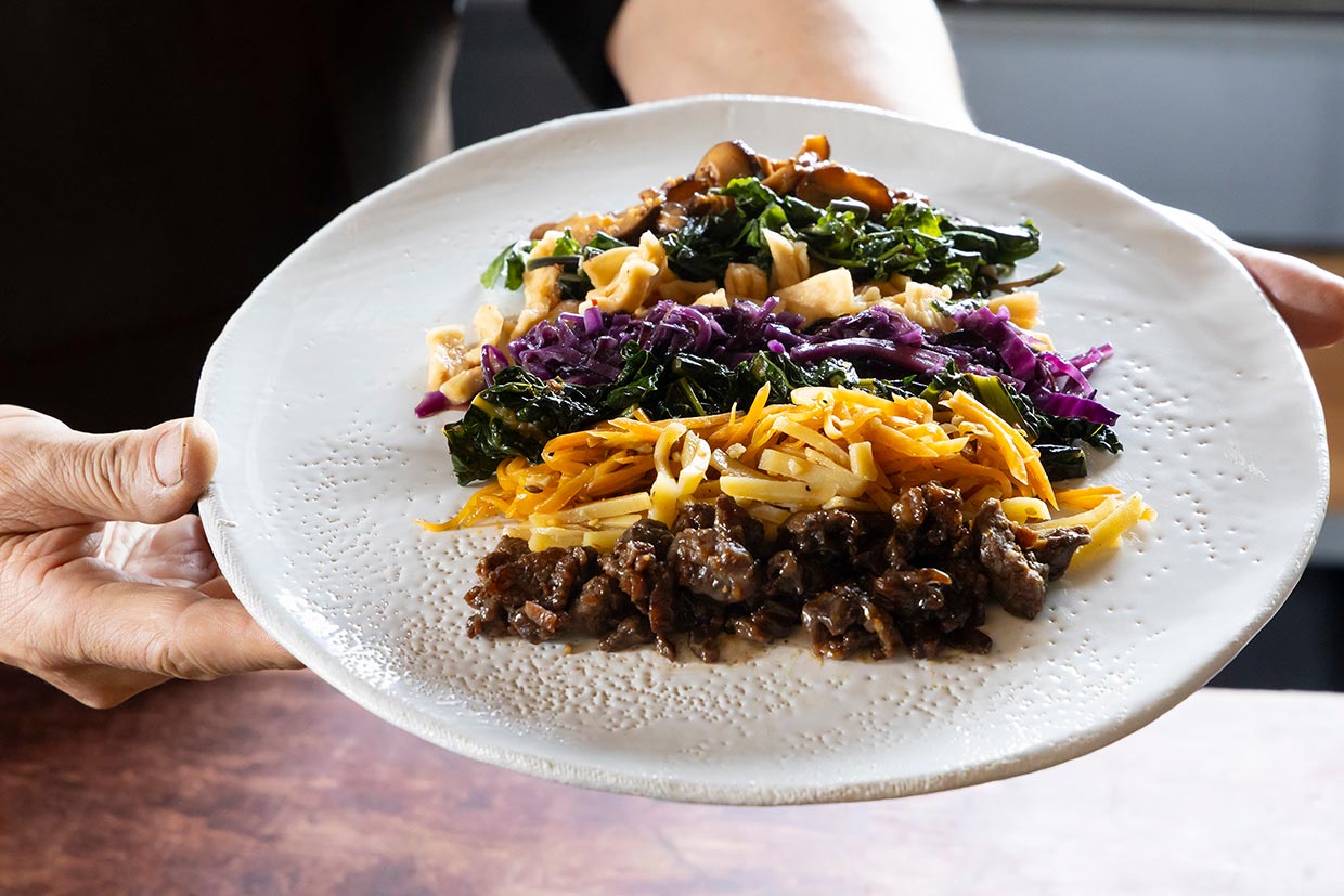 「薪火 全」の薪焼きピビンバのナムル