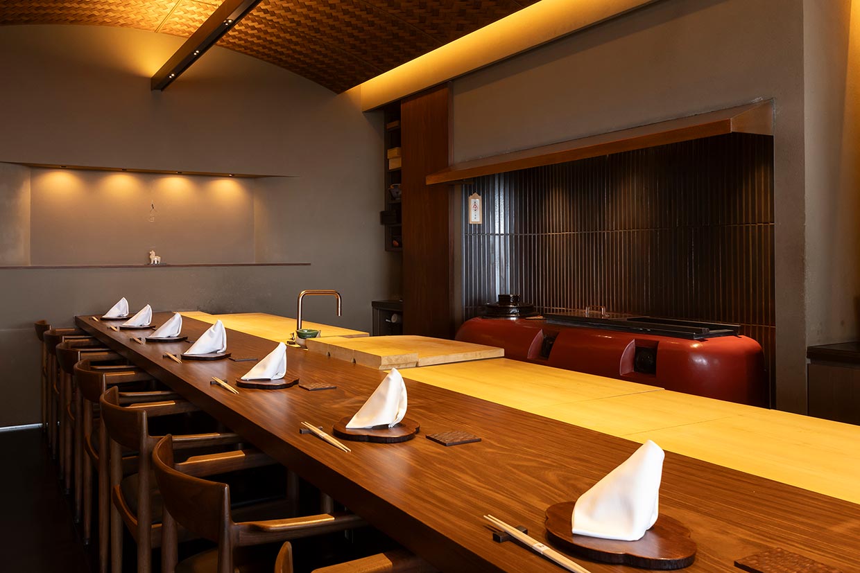 「弧柳」店内