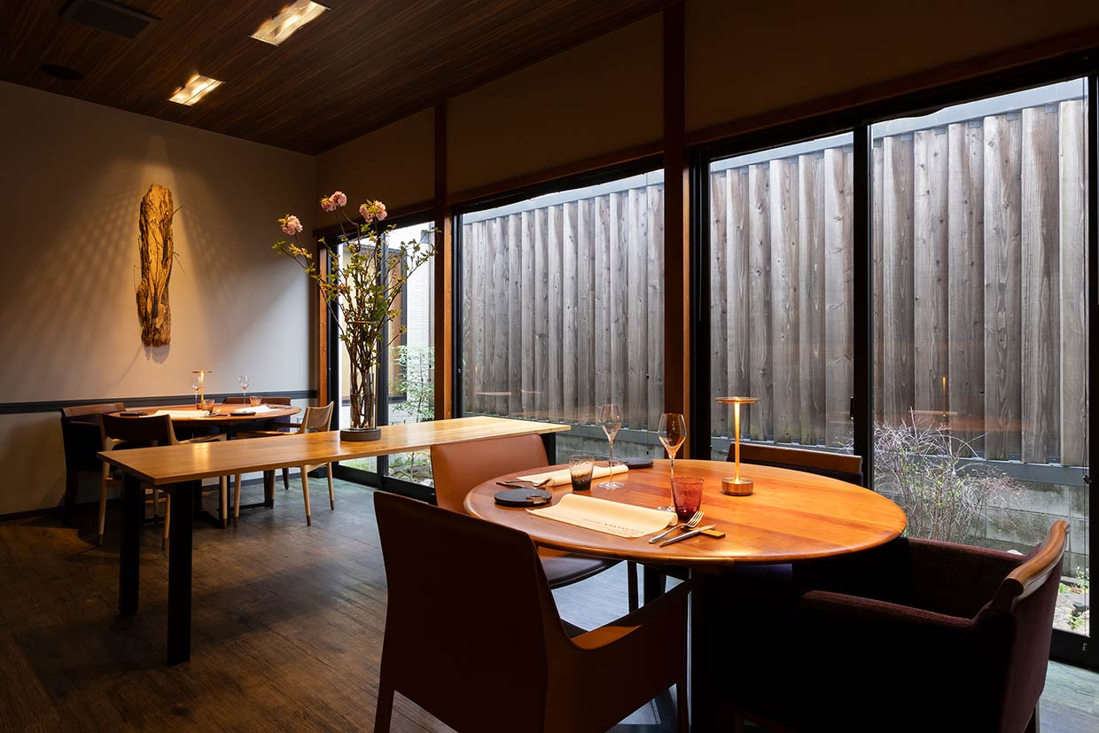 『リストランテナカモト』店内