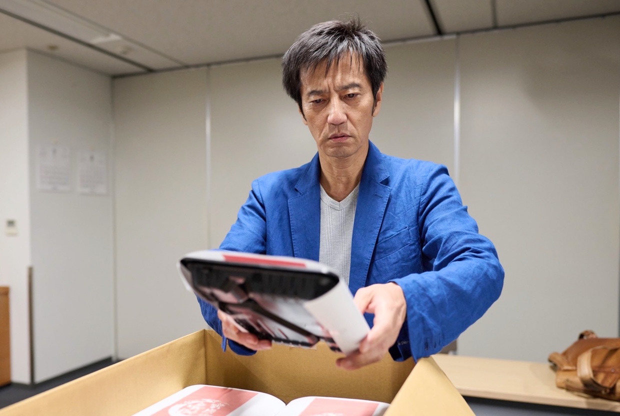 津田寛治に撮休はないシーン