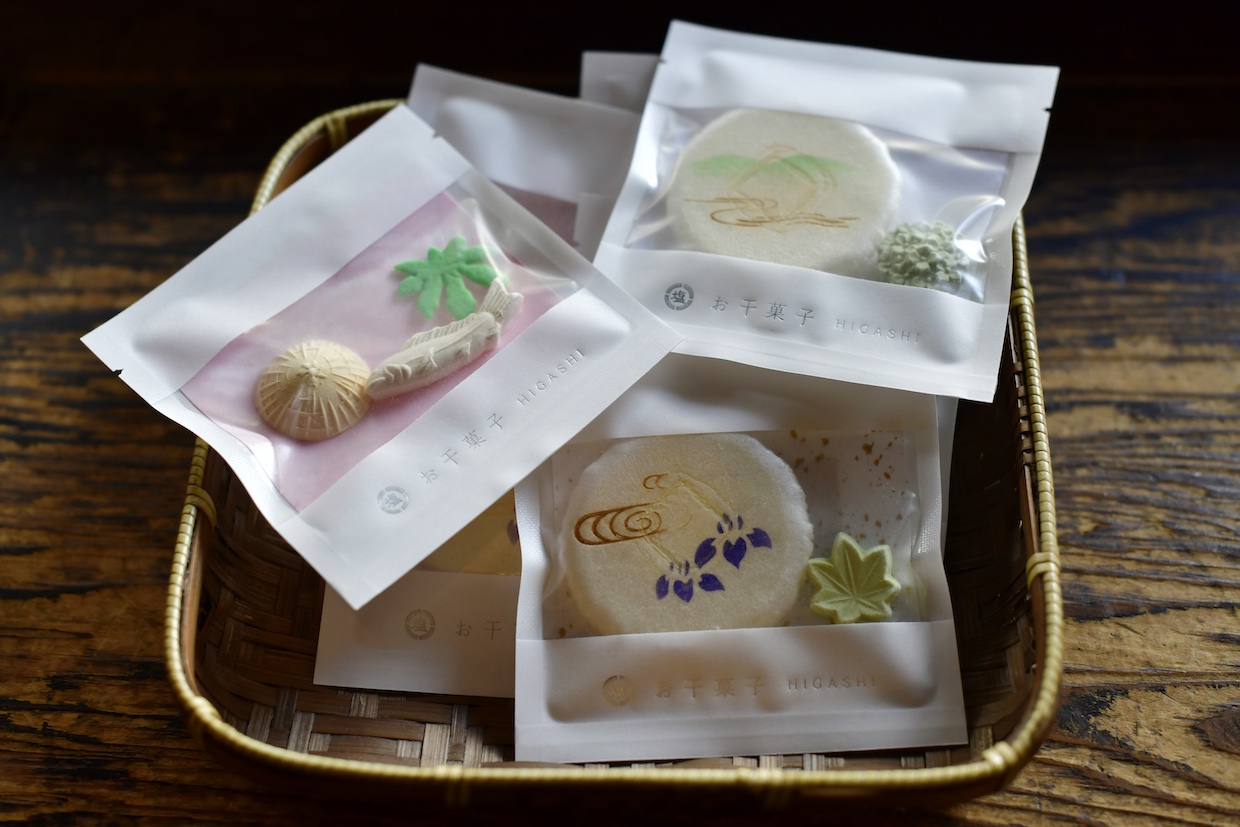 塩芳軒干菓子