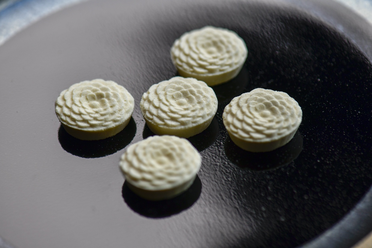 鍵善菊寿糖