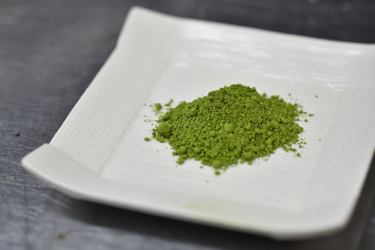 名月堂餅抹茶