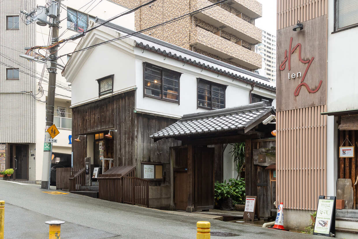 『エクチュア からほり「蔵」本店』外観