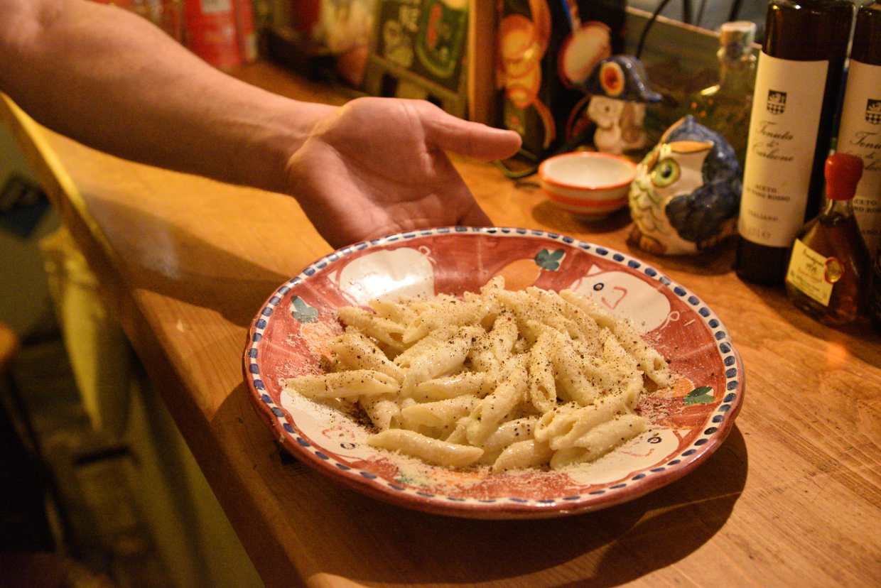 京都・四条烏丸『バールデルノンノ』ゴルゴンゾーラのパスタ
