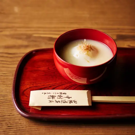 関西の冬の風物詩をご自宅で。『中村軒』の白味噌ぞうにセット